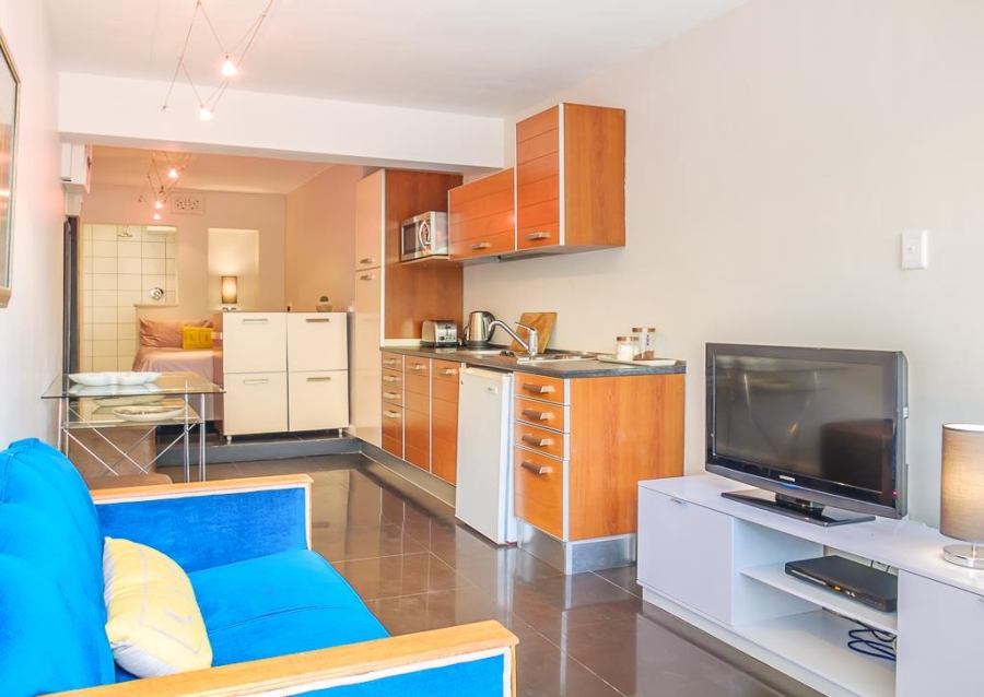 To Let 1 Bedroom Property for Rent in Vredehoek Western Cape